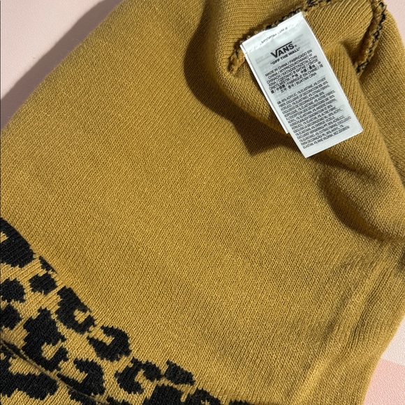 VANS | Women's Breaking Curfew Beanie - Picture 6 of 6